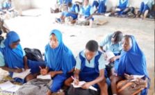 Oyo Students to write WASSCE on bare floor