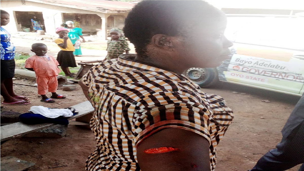 APC Chairman stabs party’s woman leader over distribute items
