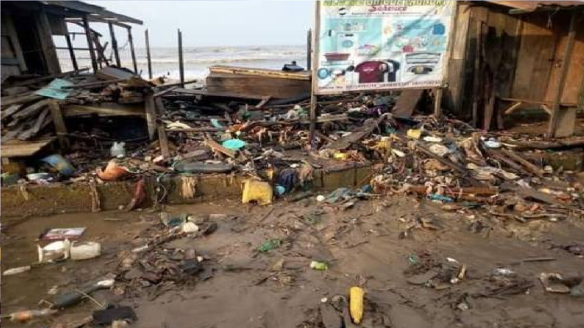 Residents flee as Atlantic Ocean surge sacks 2000 residents in Ondo