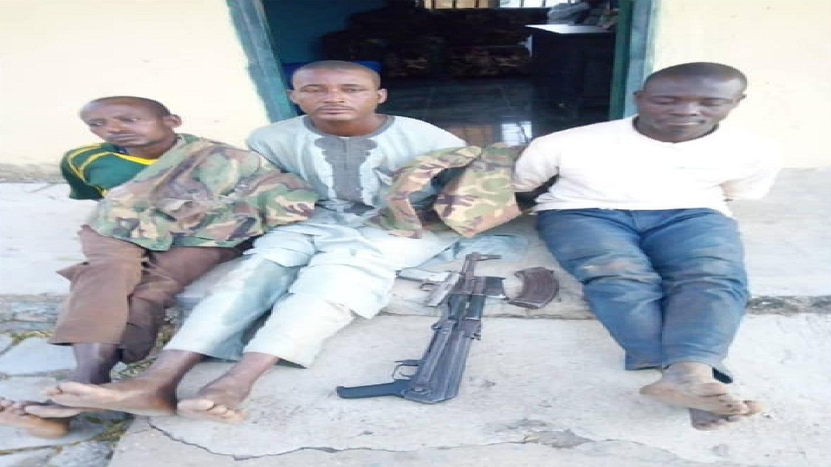 kidnappers arrested with uniform army