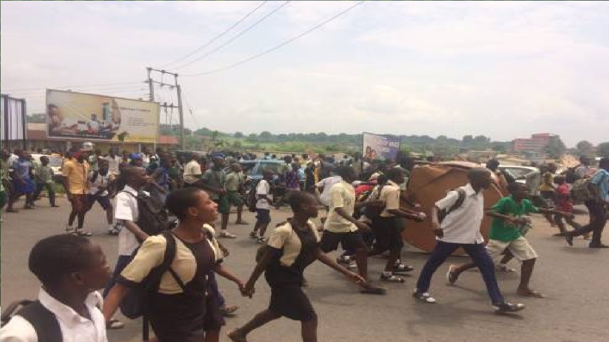 Students protest in Oyo
