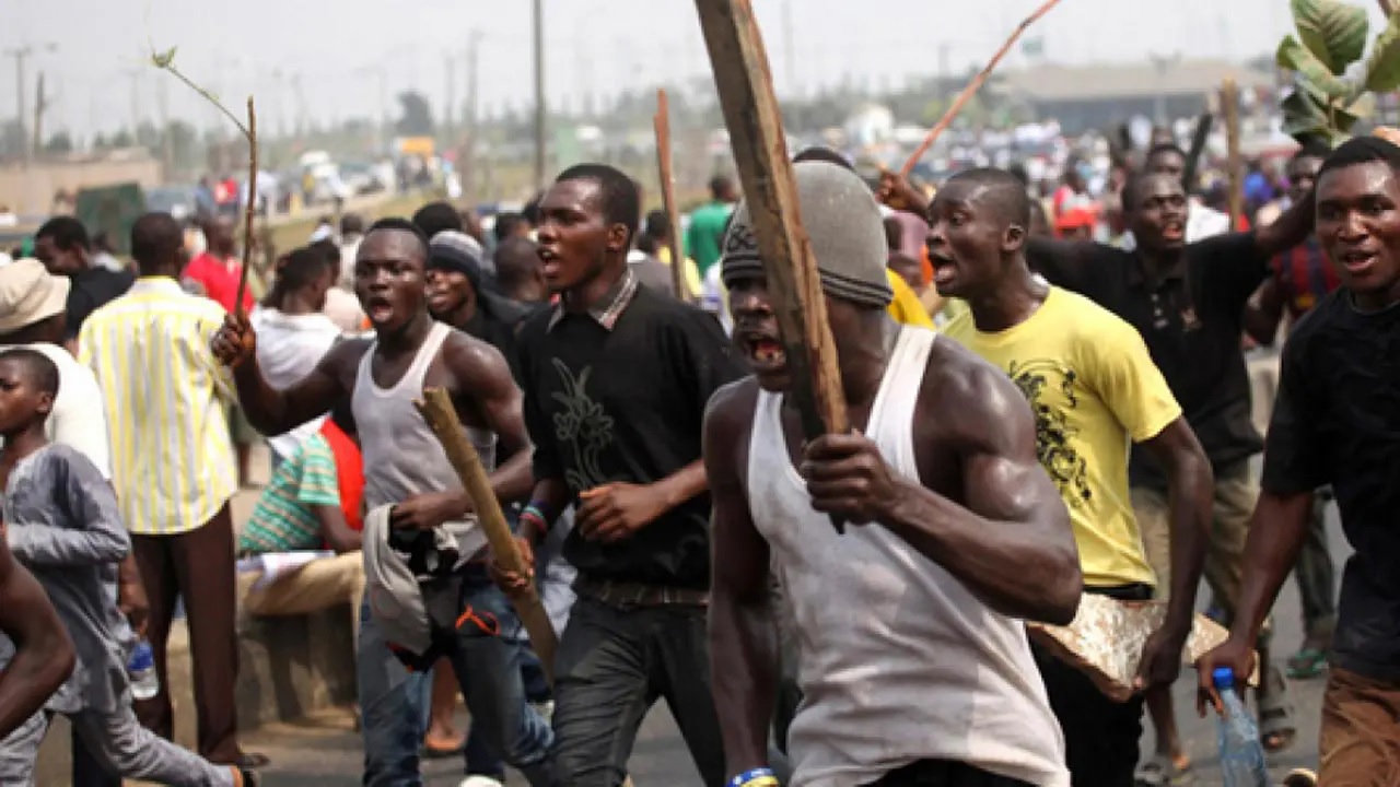 Thugs attack NLC in Kaduna