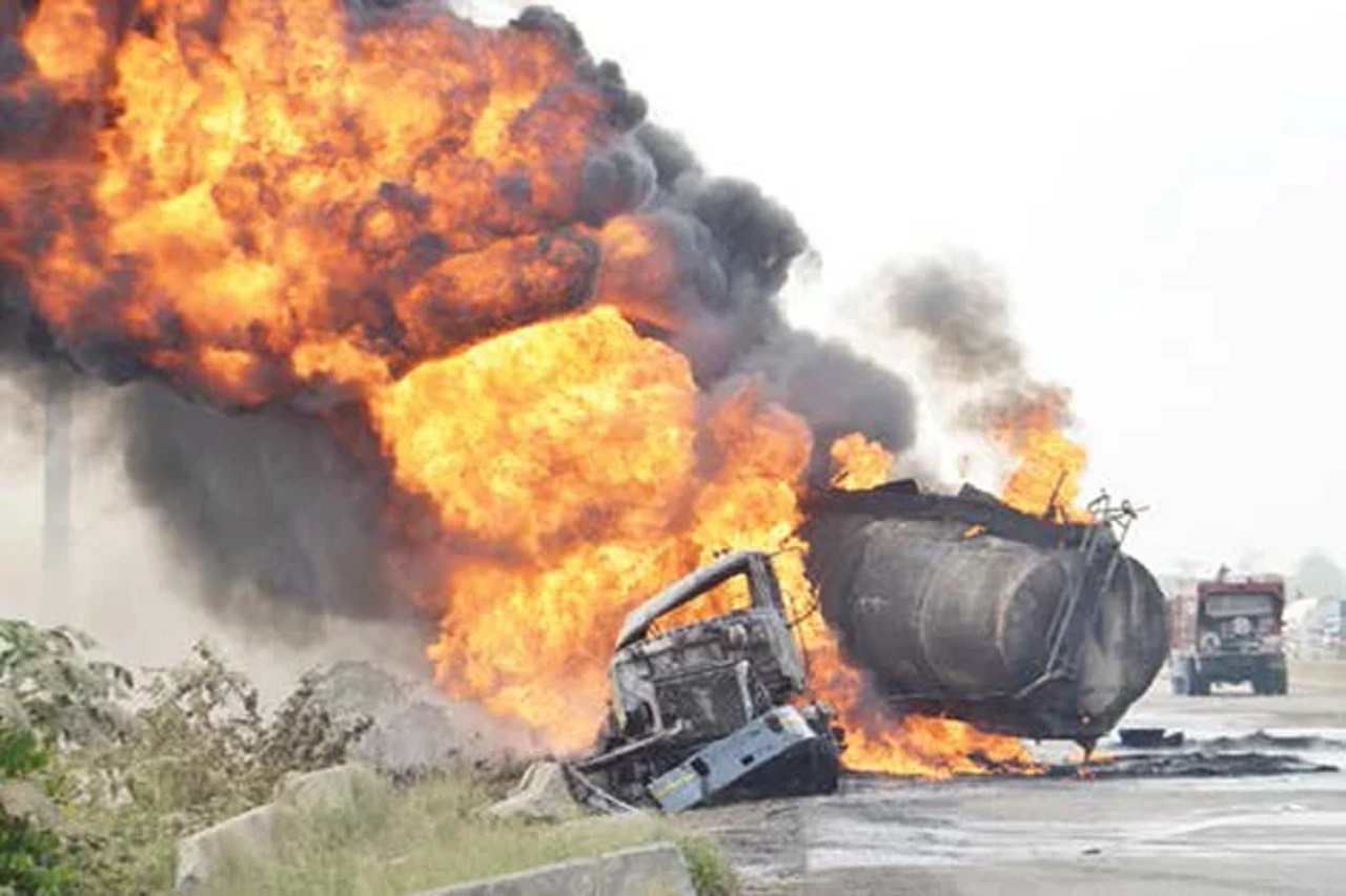 tanker explodes in Lagos- Ibadan expressway