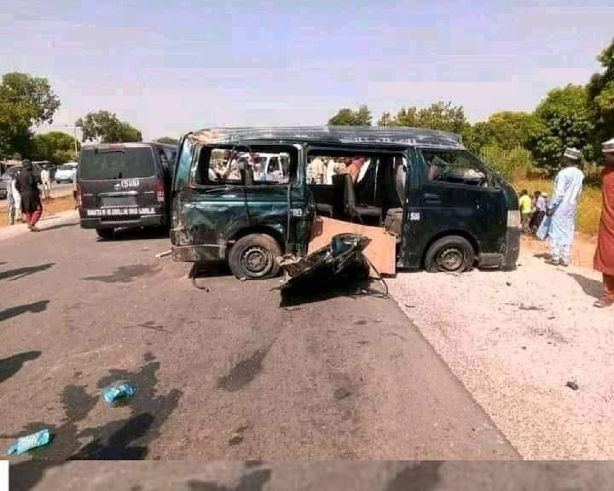 Accident killed five students