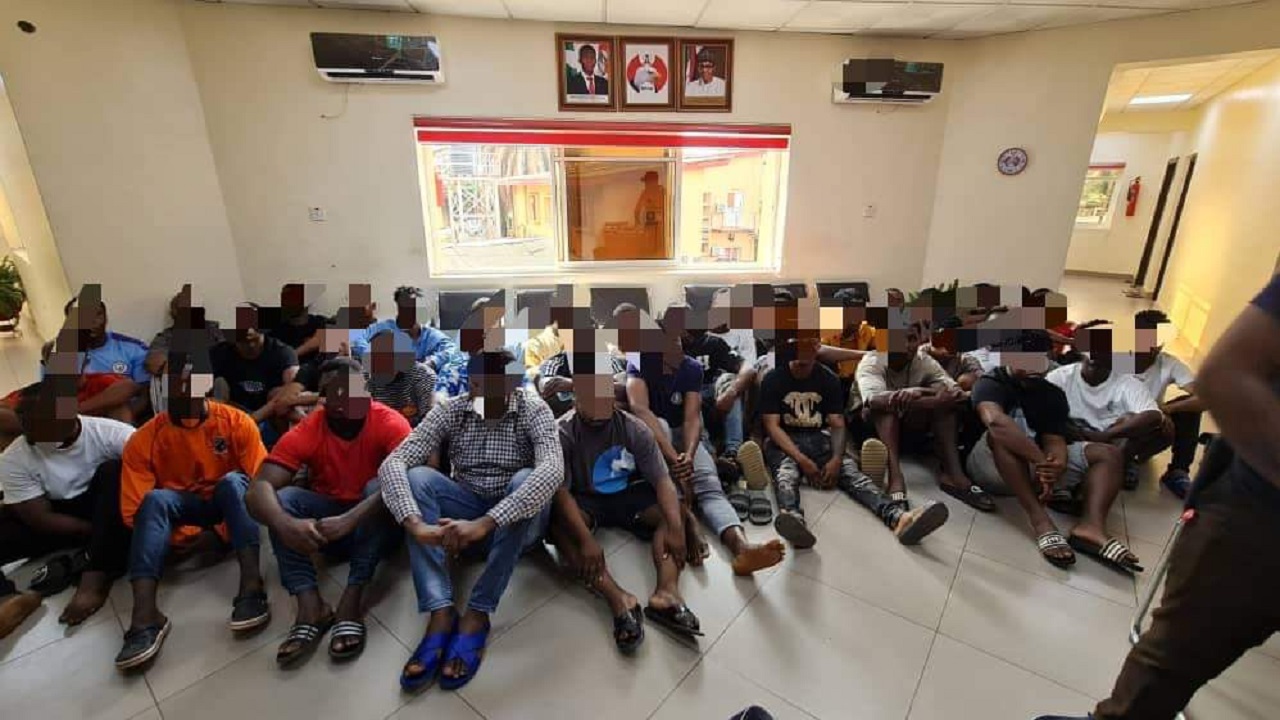 EFCC arrests Yahoo boys in Lagos
