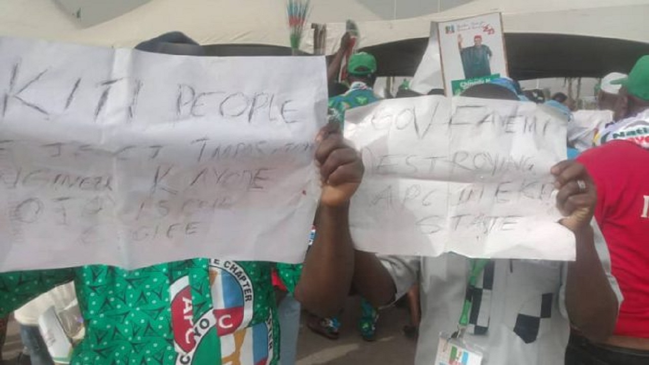 Ekiti APC protest in Abuja
