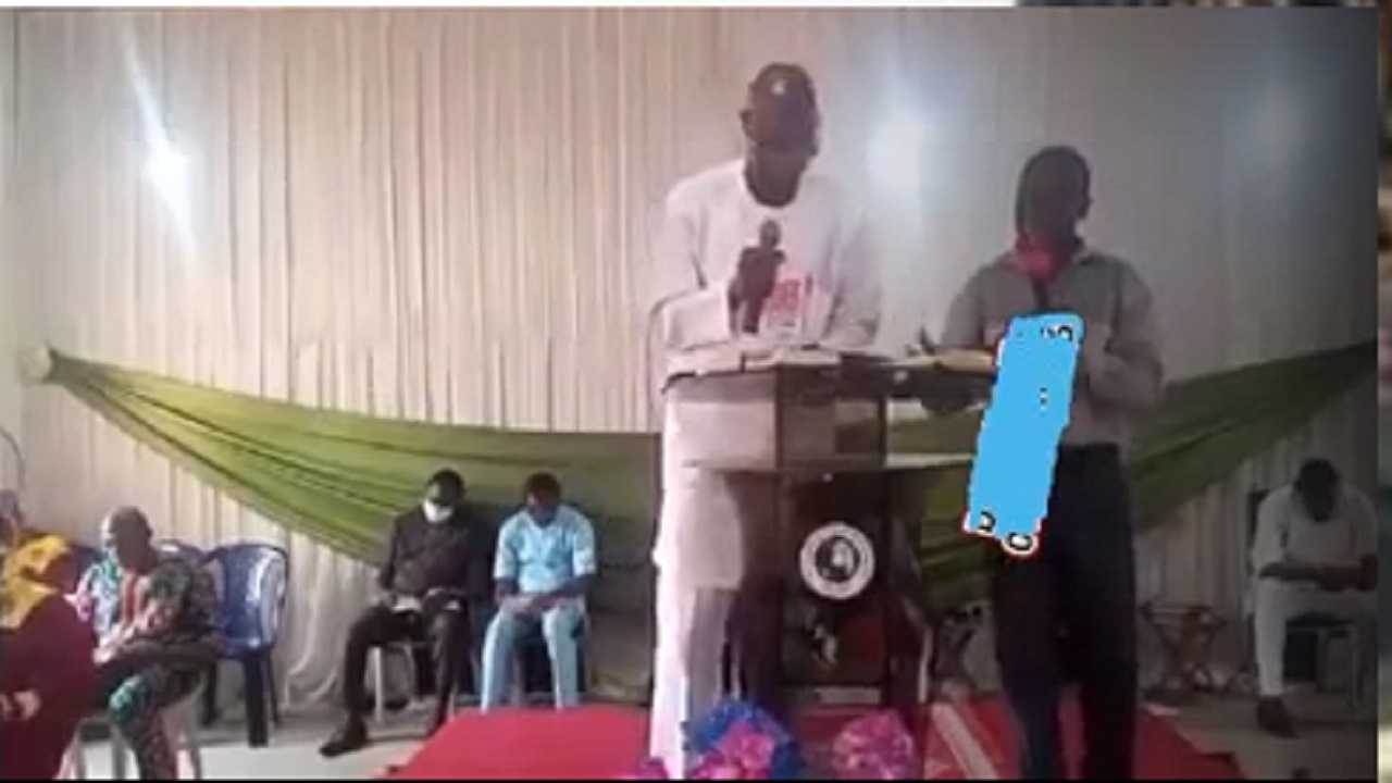 Pastor slumps, dies while preaching against money ritualists in Ogun