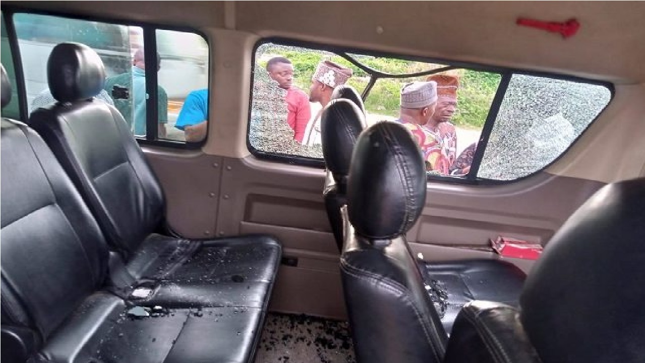 Political thugs attack Oyetola convoy