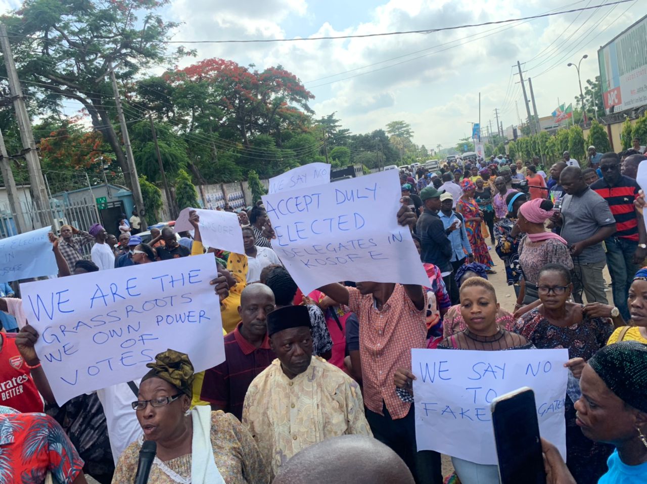 APC members protest in Lagos