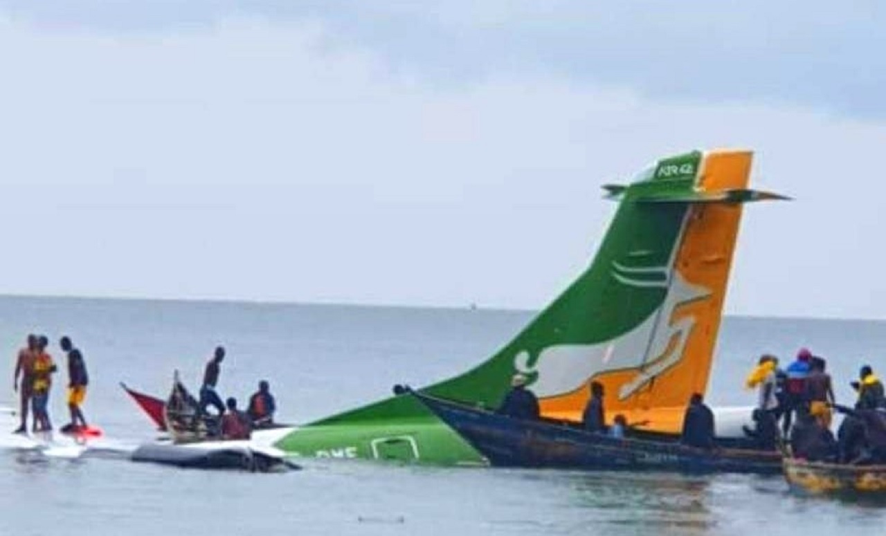 Plane crashes in Lake Victoria