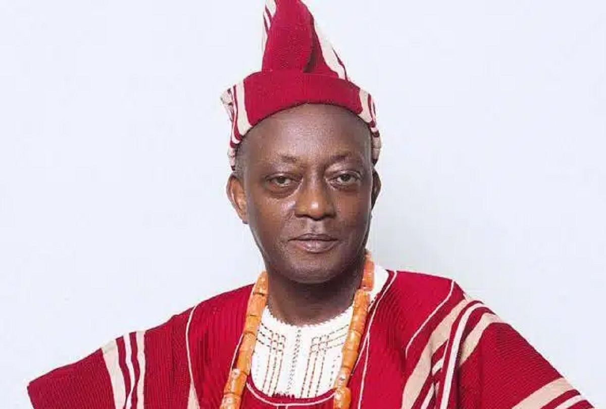 Oba Dr Saburee Babajide Bakre Jamolu