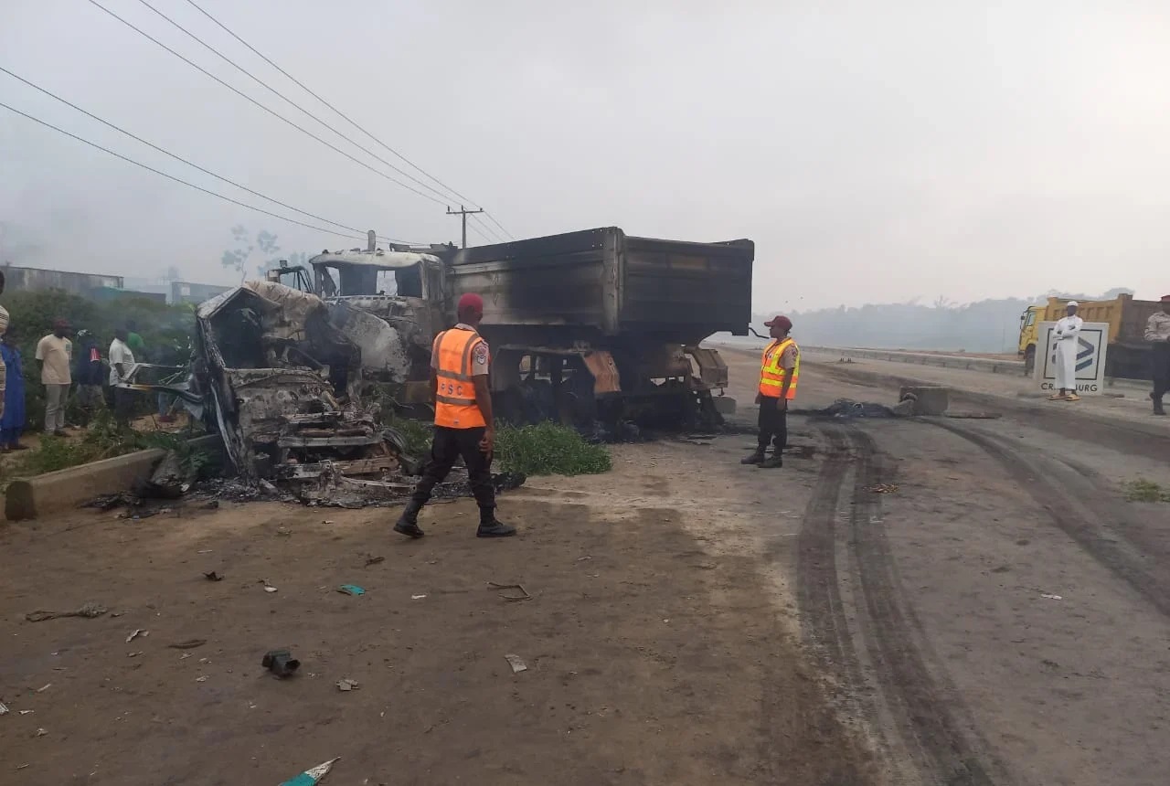 Truck kills monarch in Ogun