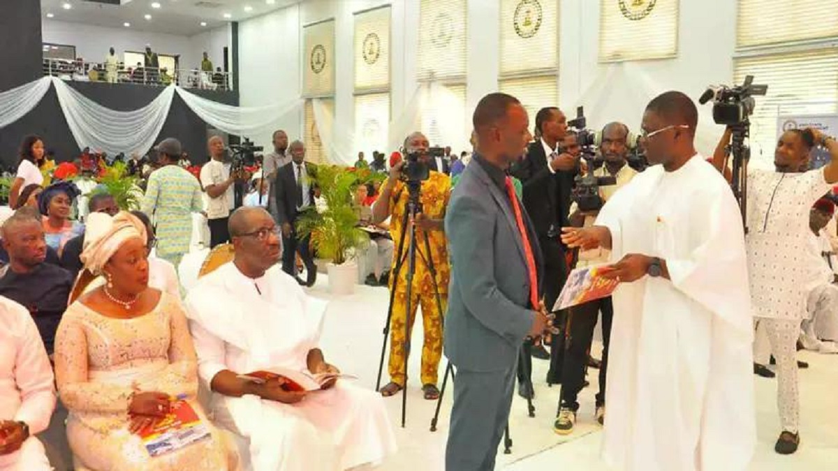 Drama as Security Aide Prevents Shaibu from Accessing Obaseki at Edo Event