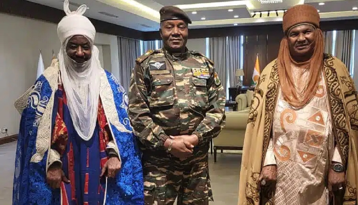 Sanusi with Niger Coup Leaders